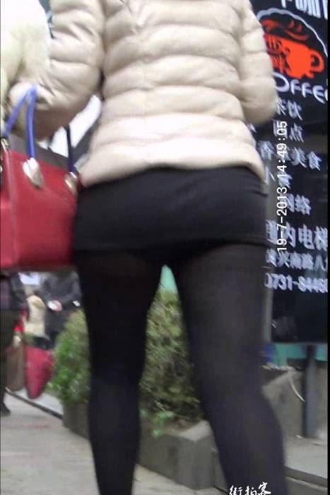 [街拍客视频]jx0362 黑丝短裙少妇身
